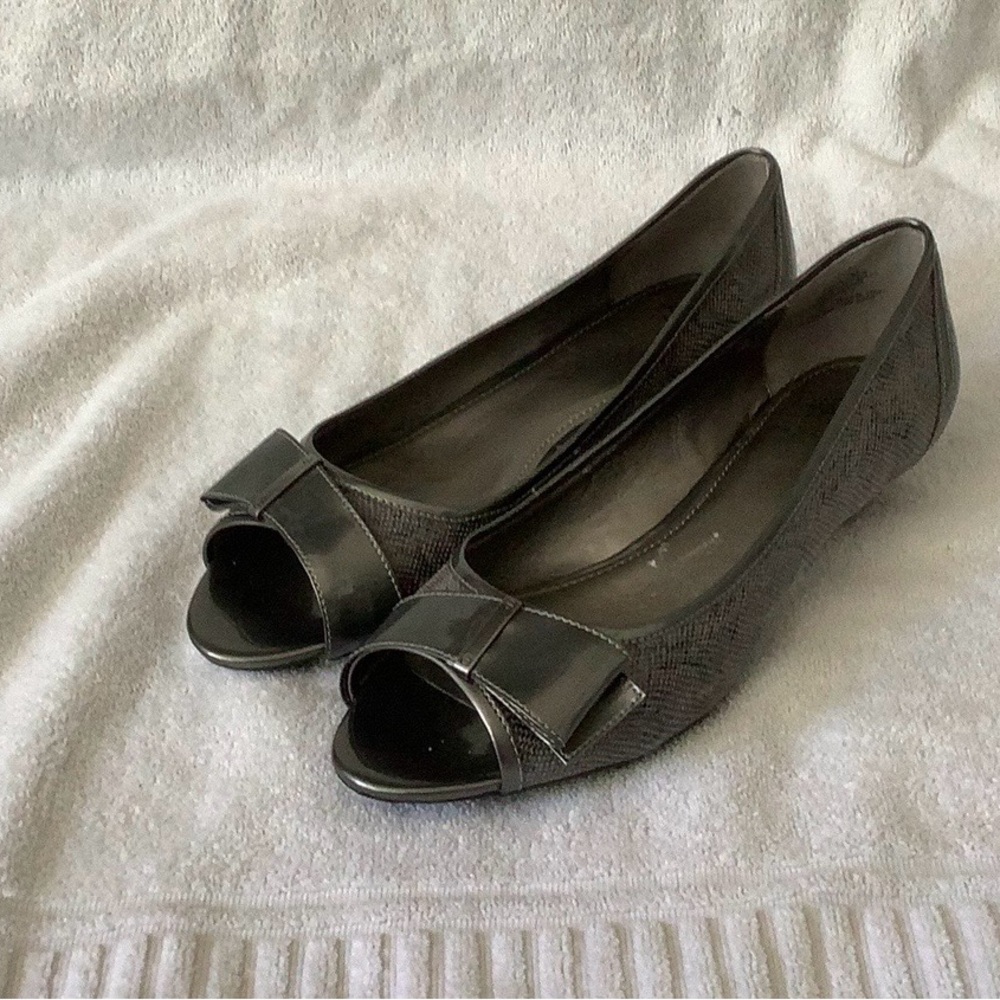 Joan & David women’s shoe